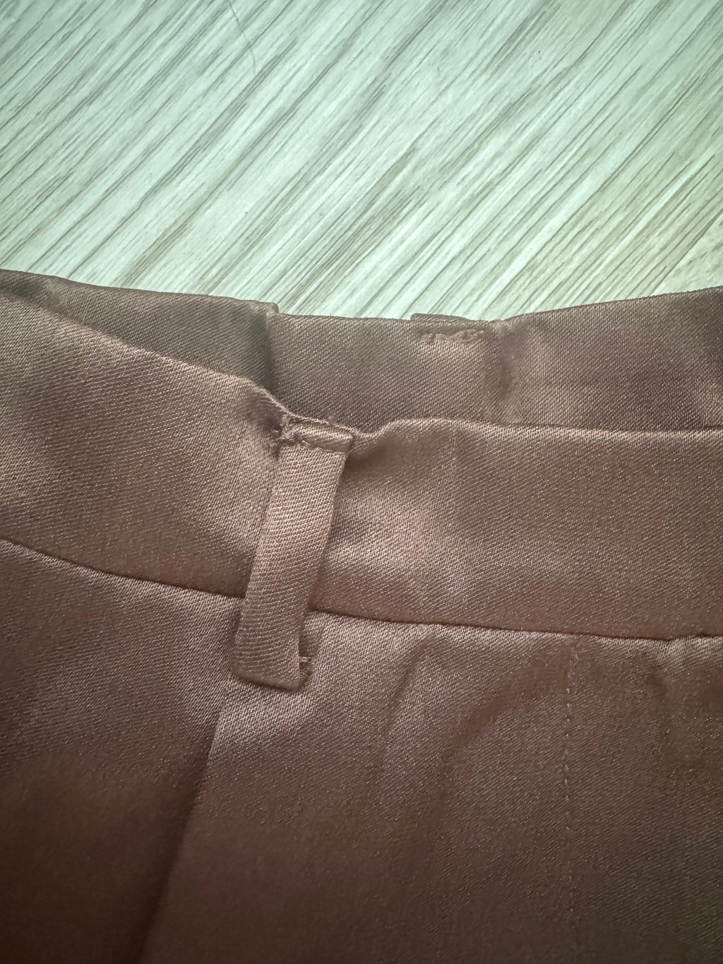 Adorn Shorts | Chocolate (Defect)
