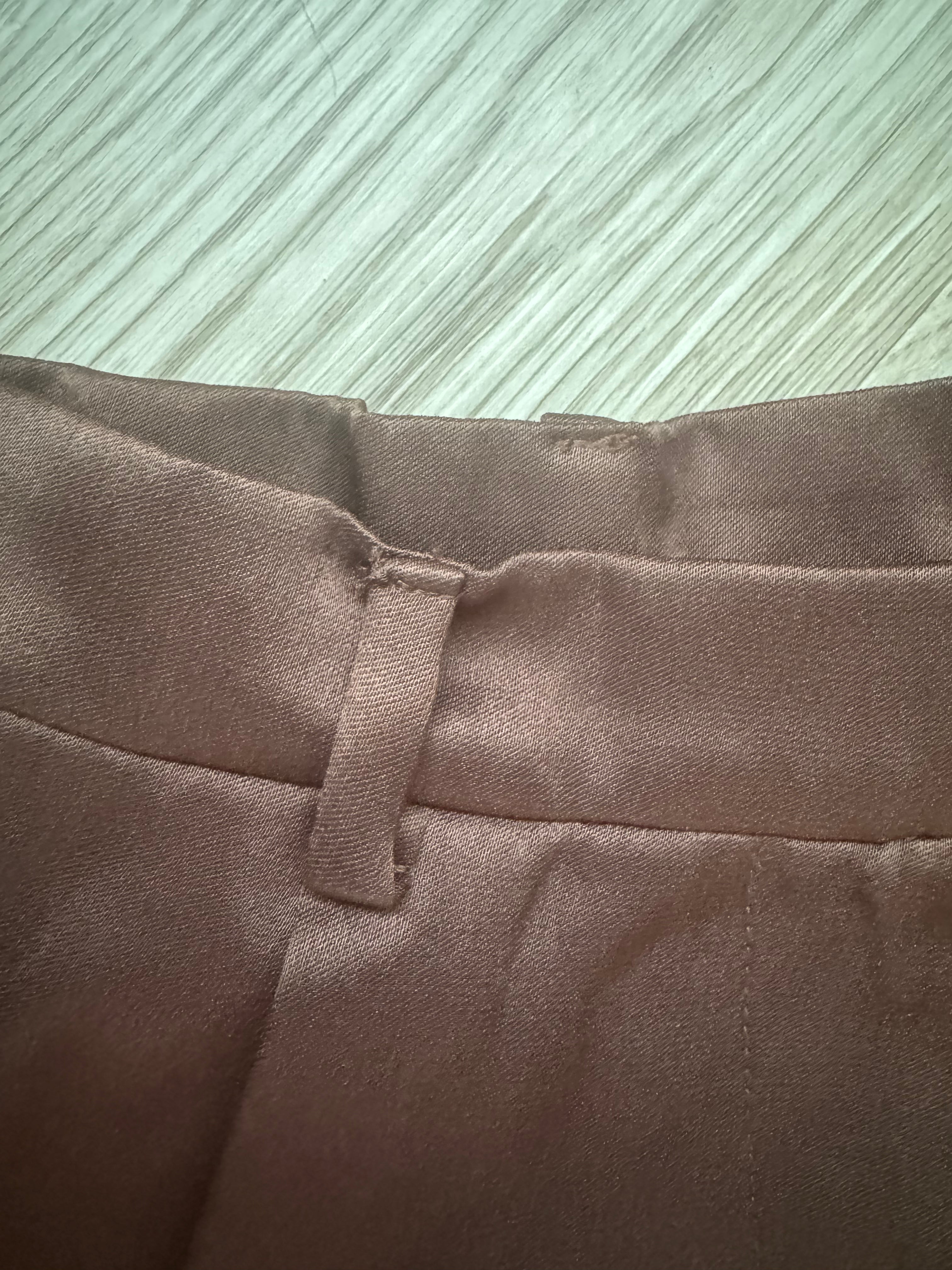 Adorn Shorts | Chocolate (Defect)